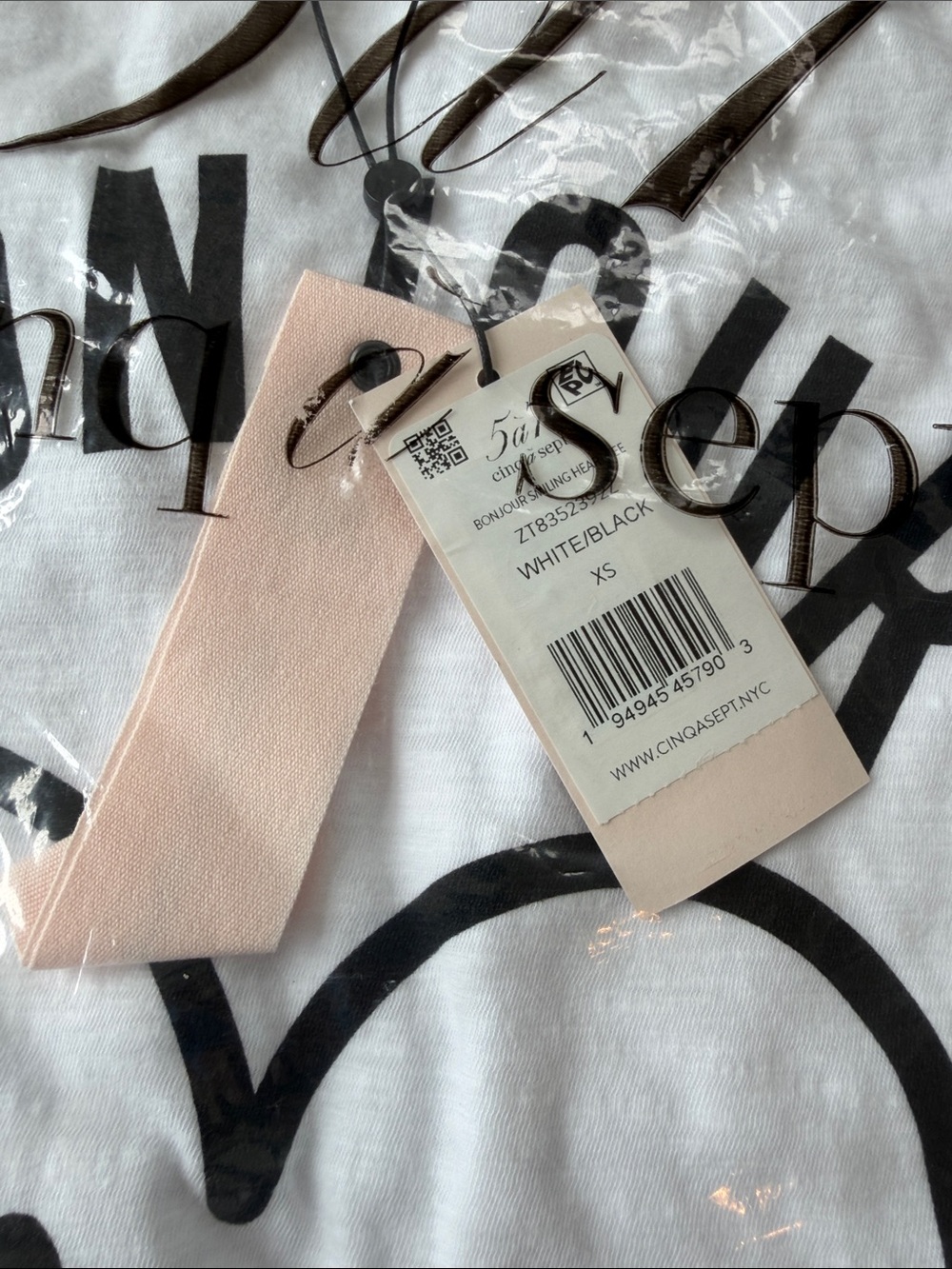 NWT Cinq à Sept Bonjour Tee and Socks 💕 - Picture 7 of 9